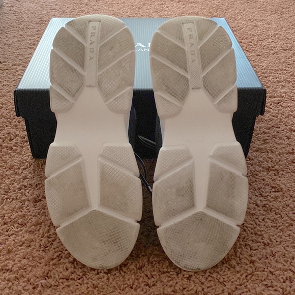 PRADA KNIT SNEAKERS - Picture 4 of 11